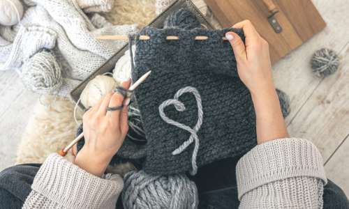 Rejoignez l’atelier Tricot-Brico !