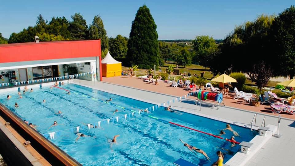 PhotoDeCouverture_Piscine les Aqualies.jpg