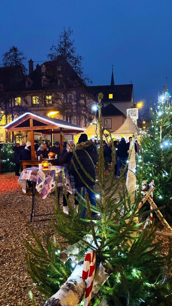 Restauration associative au marché de Noël de Niederbronn-les-Bains