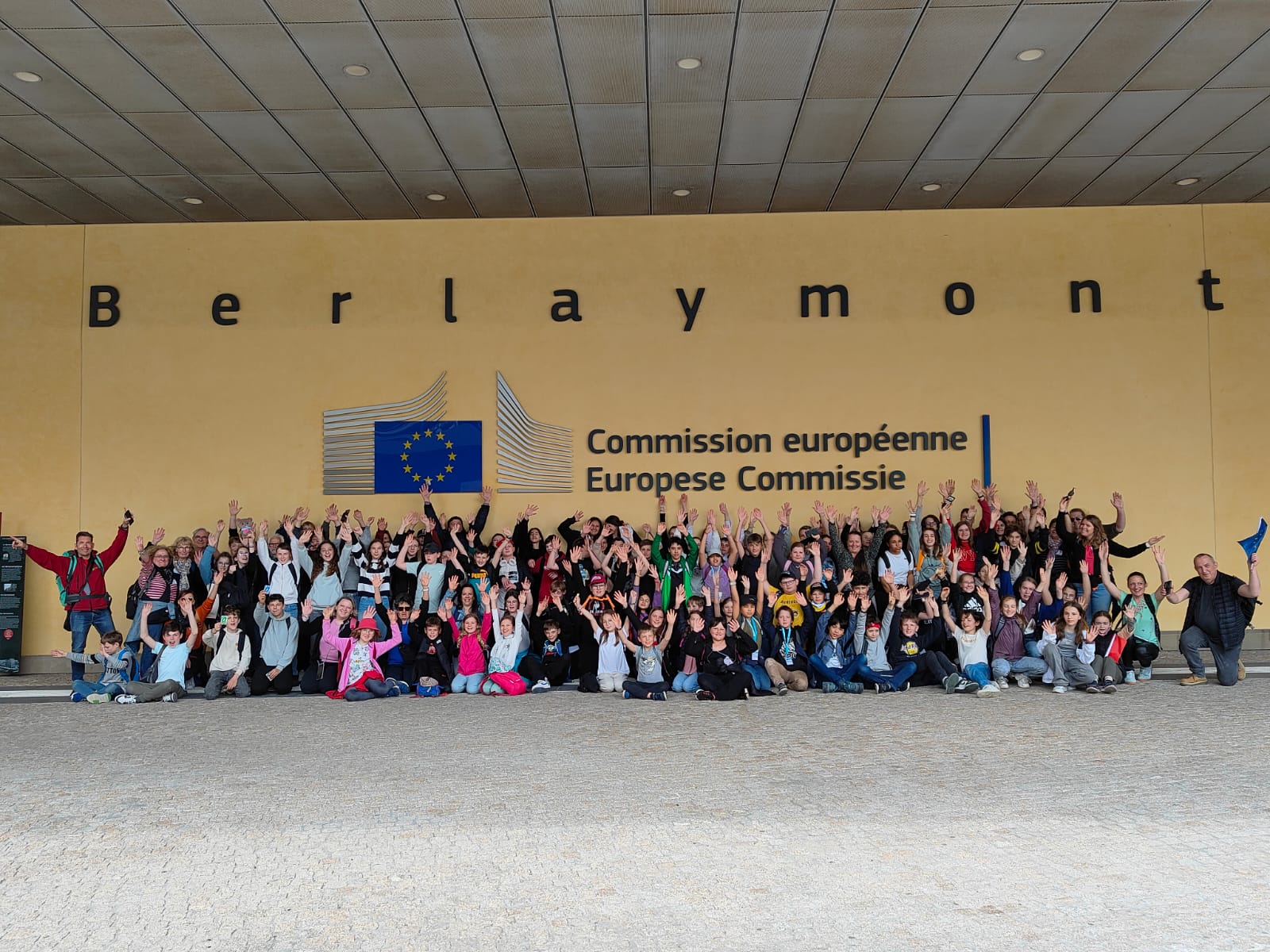 Photo de groupe du Conseil municipal des Jeunes à Bruxelles