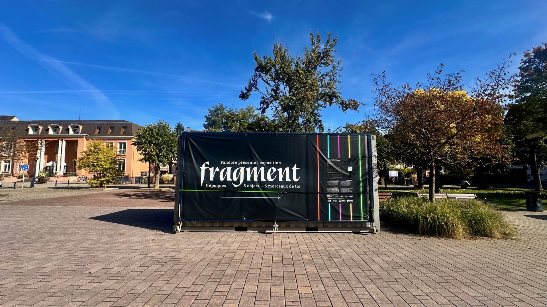 Photo du contenair exposition Fragments 2026